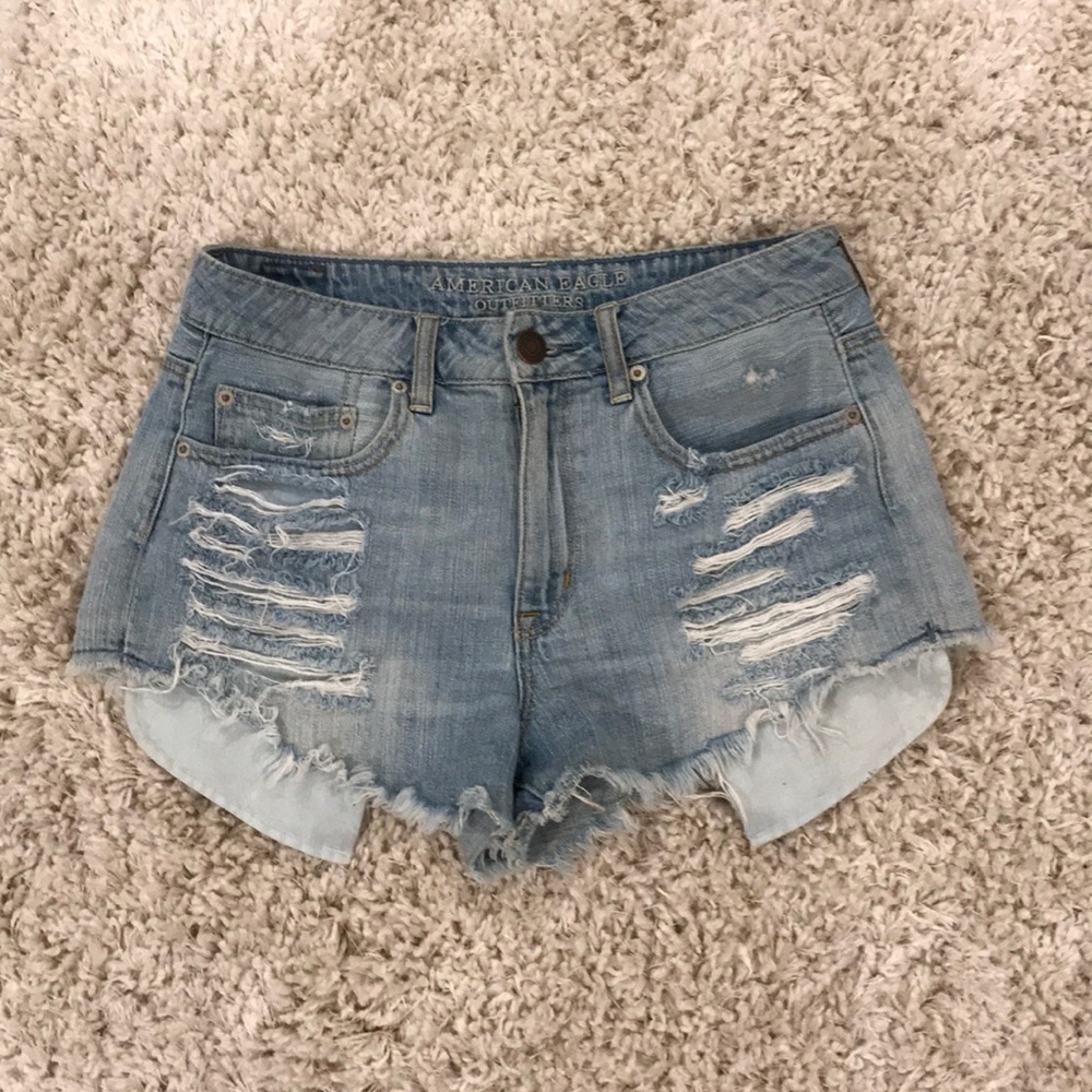 American Eagle festival short